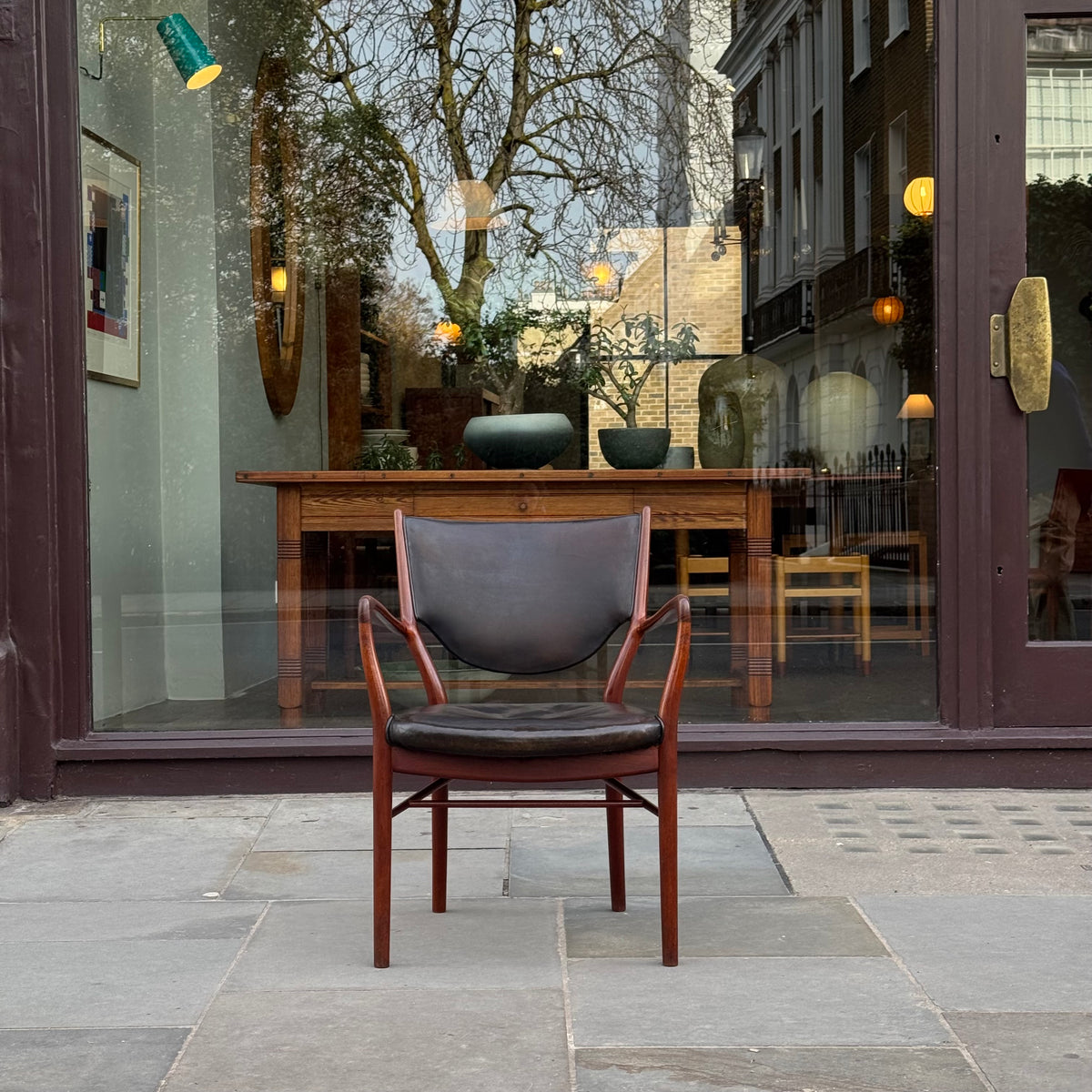 NV46 Finn Juhl Finn Juhl – Sigmar London