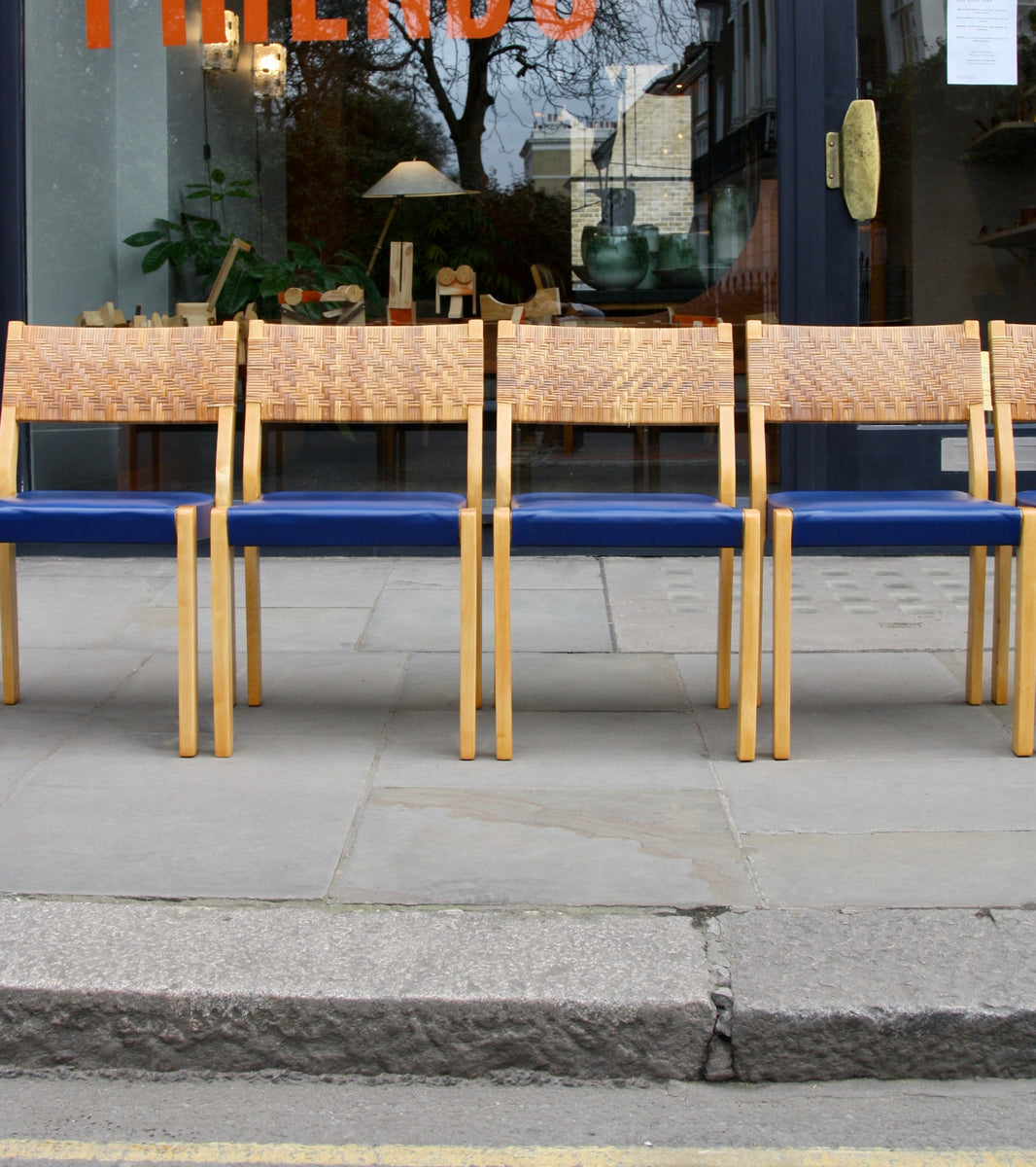Set of Six Woven Cane #611 Chairs / Alvar Aalto