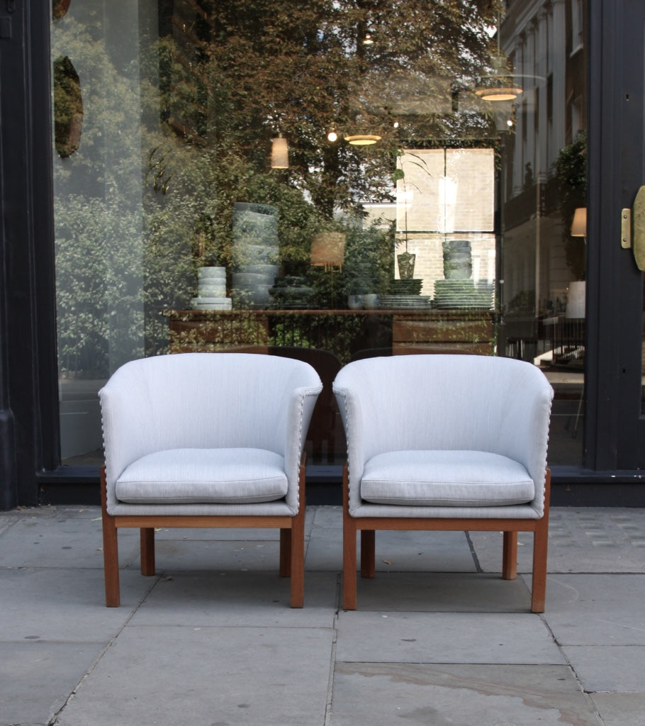 Pair of MK51 Easy Chairs Mogens Koch - Image 3