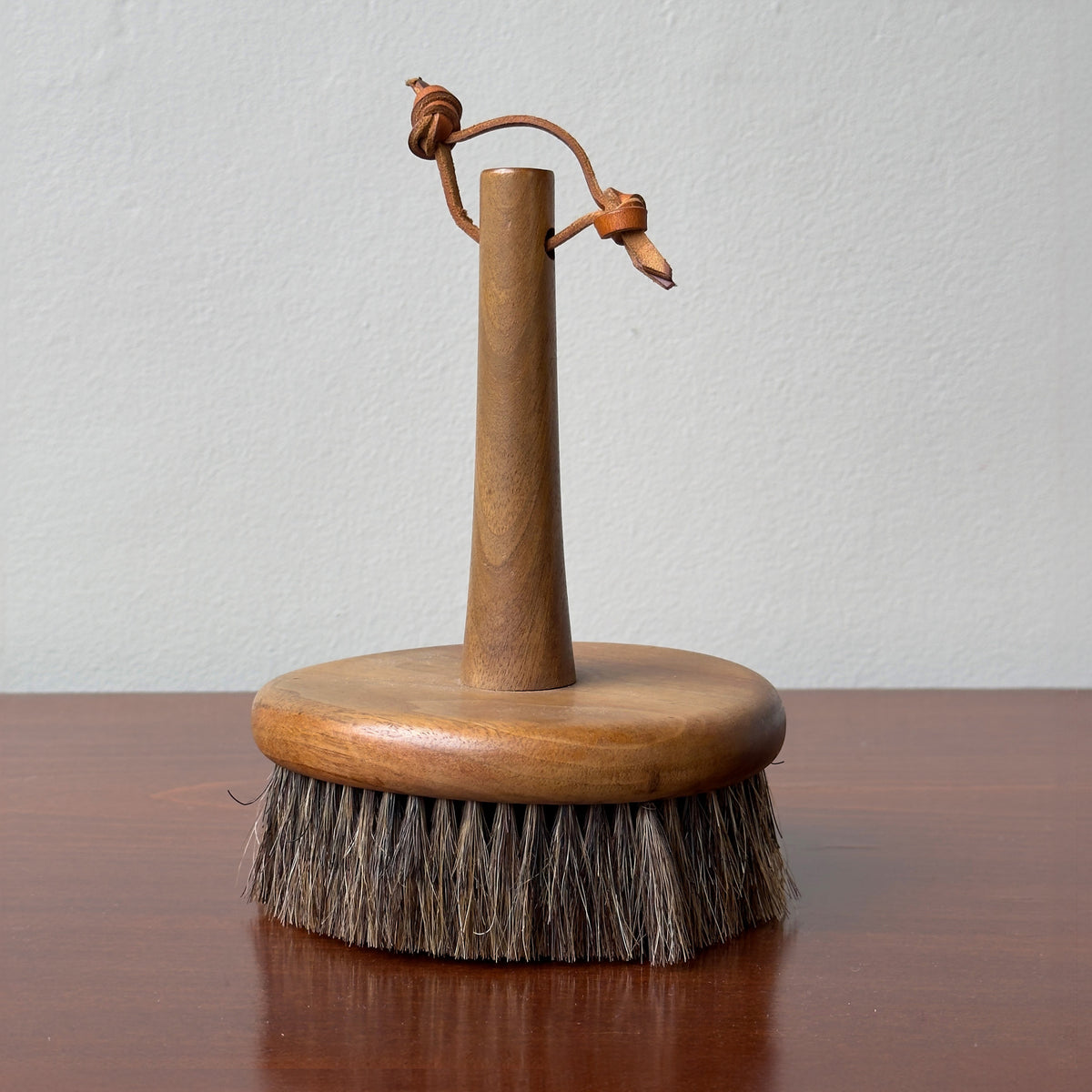 Round Walnut Clothes Brush / Carl Auböck II