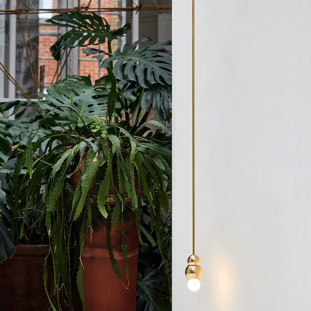 Ball Light Small Pendant Rod / Michael Anastassiades