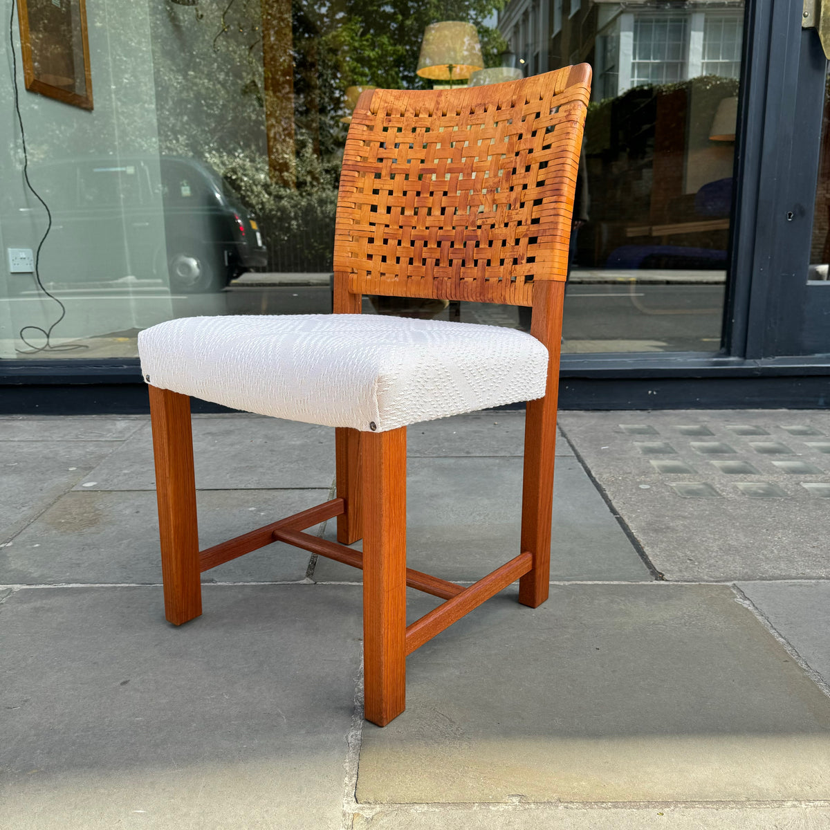 Näyttely Dining Table & Eight Chairs/ Carl-Gustaf Hiort af Ornäs, Finland, 1950s