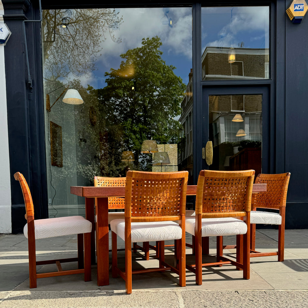 Näyttely Dining Table & Eight Chairs/ Carl-Gustaf Hiort af Ornäs, Finland, 1950s