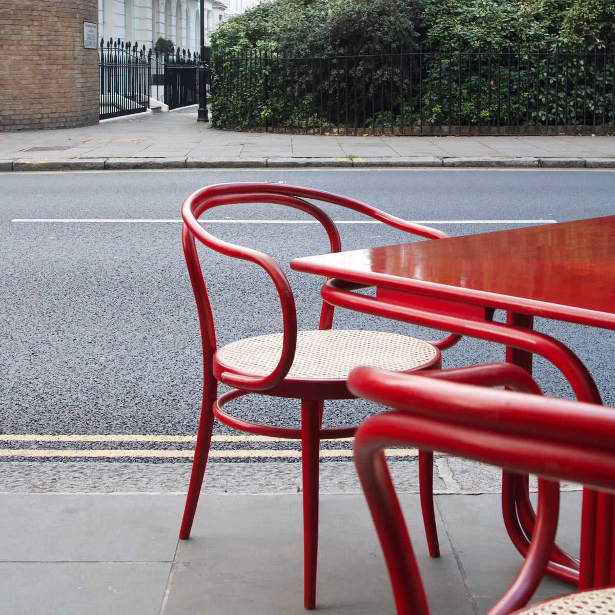 Bentwood Embassy Table & Four Chairs/ Jan Bočan