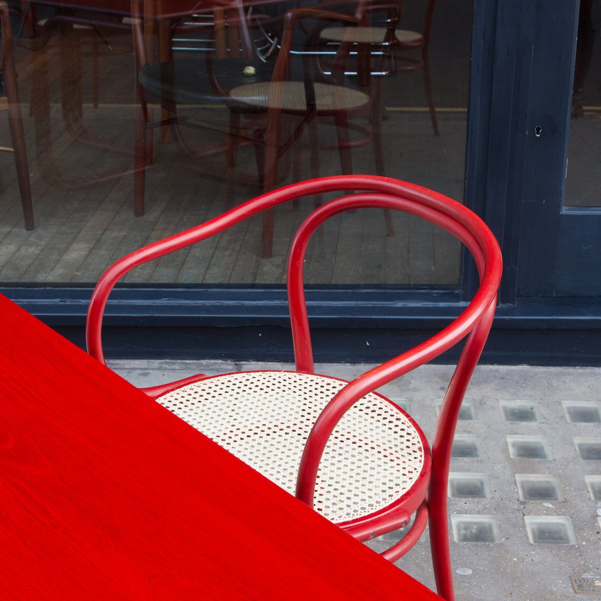 Bentwood Embassy Table & Four Chairs/ Jan Bočan