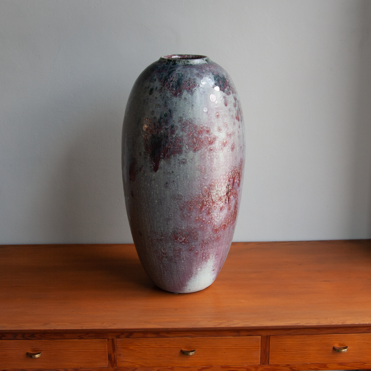 Large Purple Urn | Light Glass
