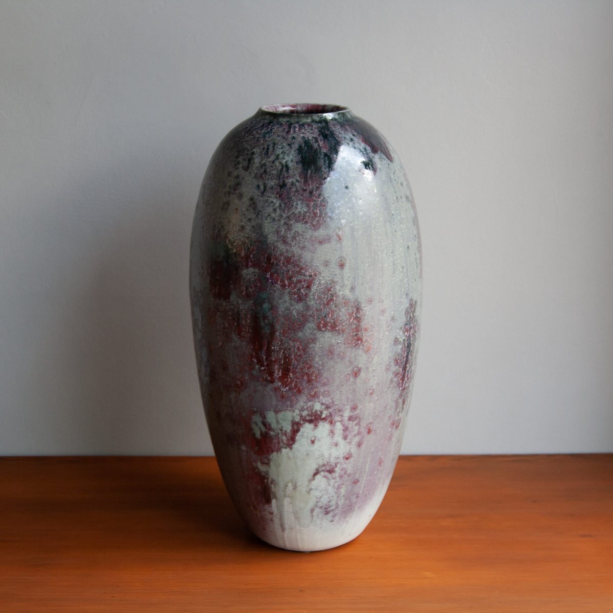 Large Purple Urn | Light Glass