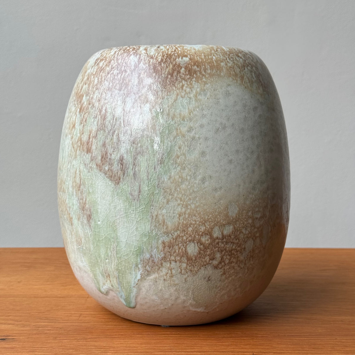 Small Ovoid Vase/ Mint & Beige