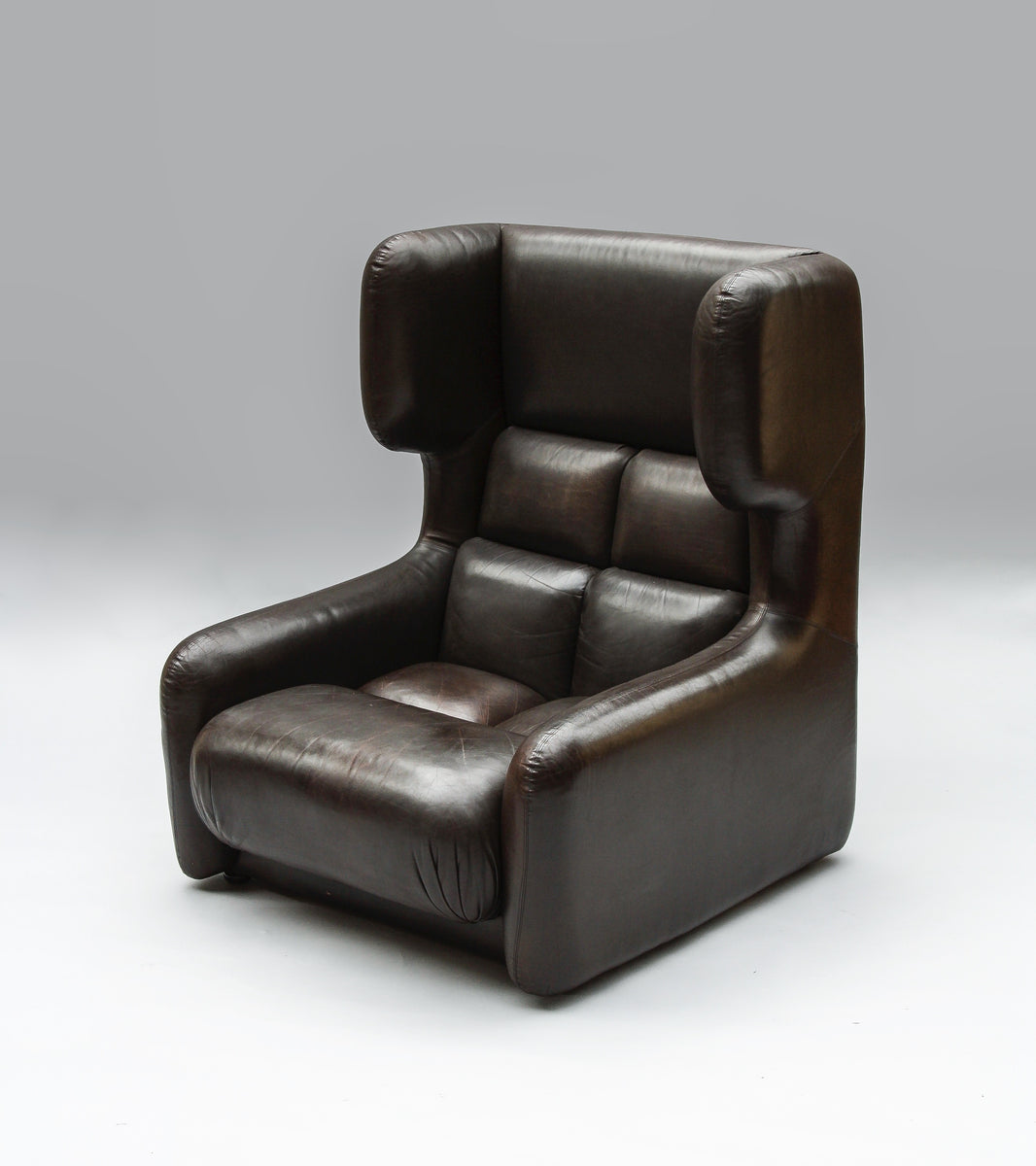 Winged-Club chair / Zbyněk Hřivnáč for the Hotel Praha, 1970s