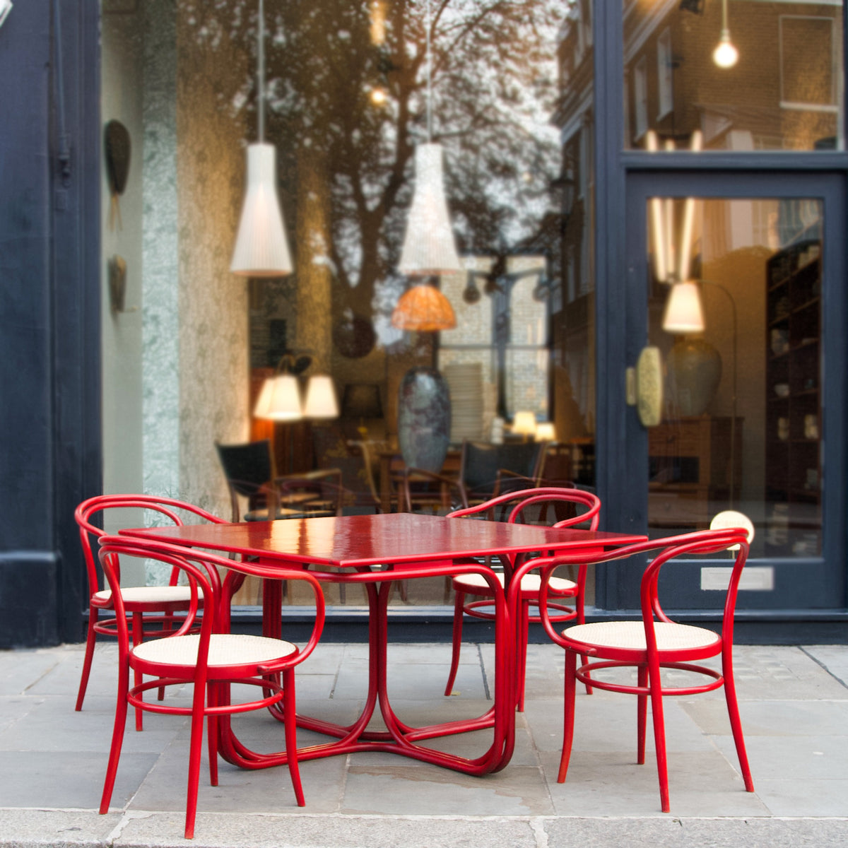 Bentwood Embassy Table & Four Chairs/ Jan Bočan