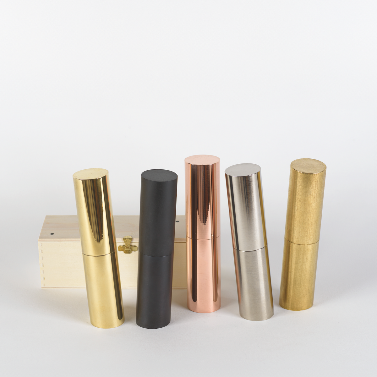 A special limited edition collection of pepper mills by Carl Auböck, available at Sigmar London. Featuring copper-plated brass, cross-filed brass, patinated brass, matt-nickel finishes, and solid copper, the collection includes designs by Michael Anastassiades and reflects exceptional craftsmanship from the Auböck workshop in Vienna.