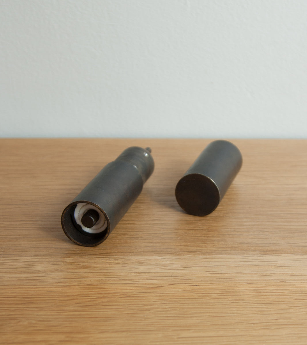 A special limited edition collection of pepper mills by Carl Auböck, available at Sigmar London. Featuring copper-plated brass, cross-filed brass, patinated brass, matt-nickel finishes, and solid copper, the collection includes designs by Michael Anastassiades and reflects exceptional craftsmanship from the Auböck workshop in Vienna.