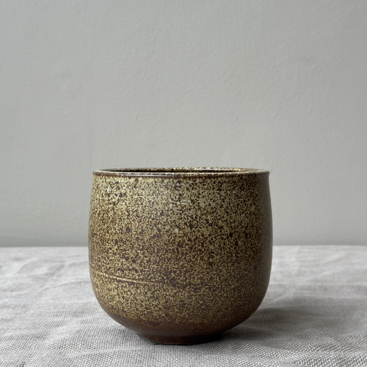 Small Stoneware Planter/ Beige & Brown