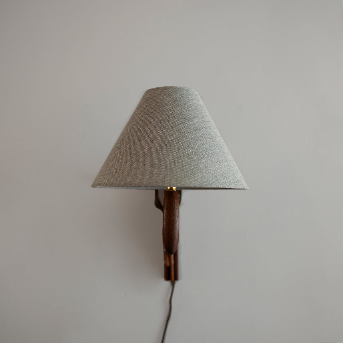 Small Rosewood 'Sax' Wall Lamp / Erik Hansen for Le Klint, 1952