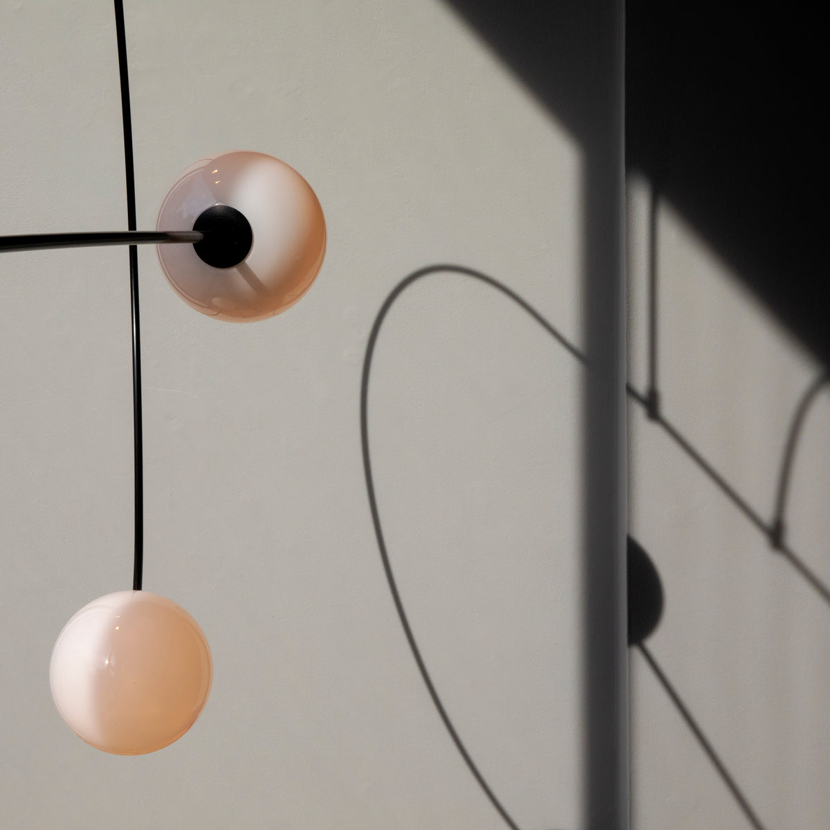 Mobile Chandelier 13 / Michael Anastassiades