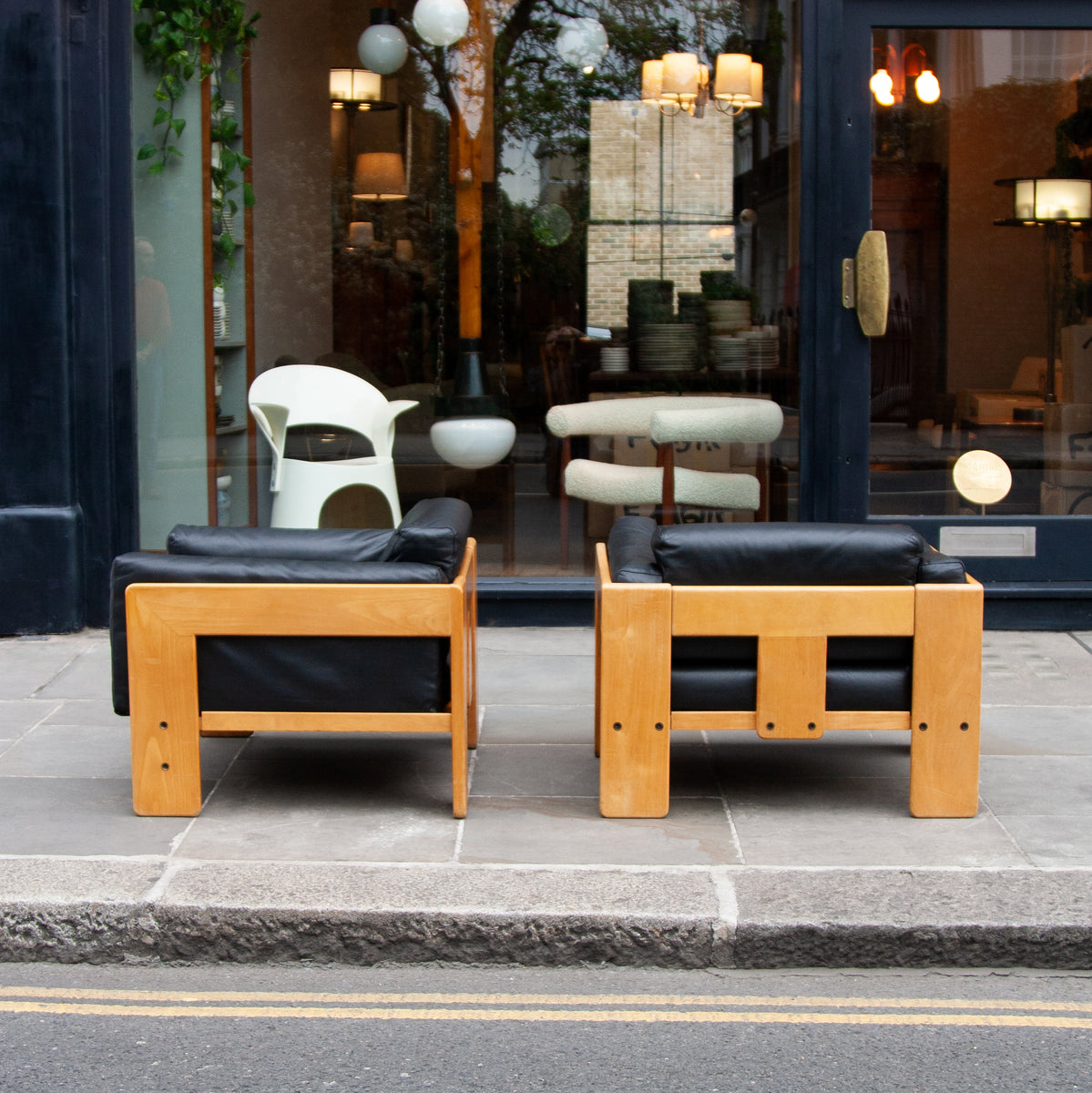 A Pair of Beech 'Bastiano' Lounge Chairs / Afra & Tobia Scarpa, 1960