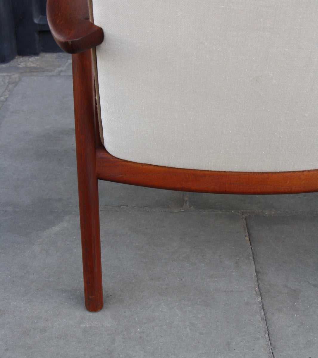 Pair of Armchairs / JH-517 / H. Wegner & J. Hansen