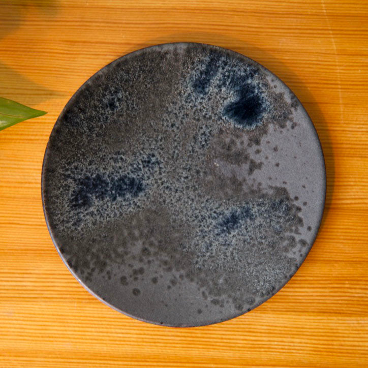 Small Flat Plate / Black / Shape #3, Glaze E
