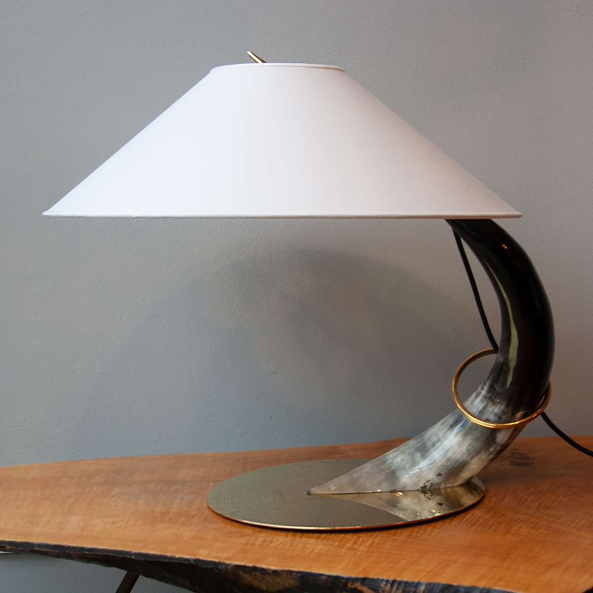 Polished Horn Table Lamp #7255 / Werkstätte Carl Auböck