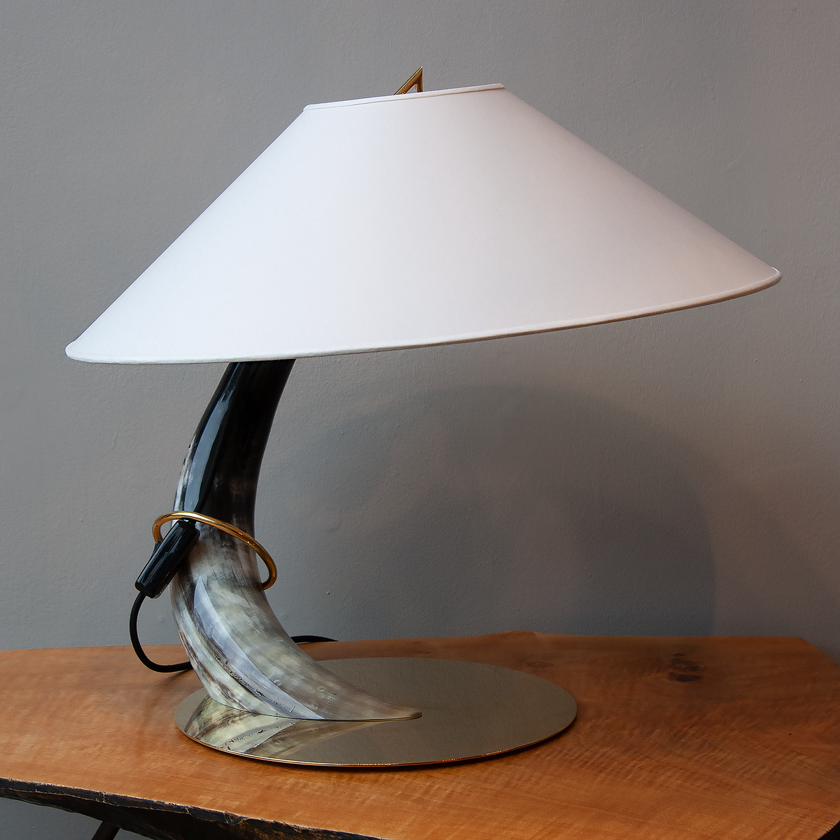 Polished Horn Table Lamp #7255 / Werkstätte Carl Auböck