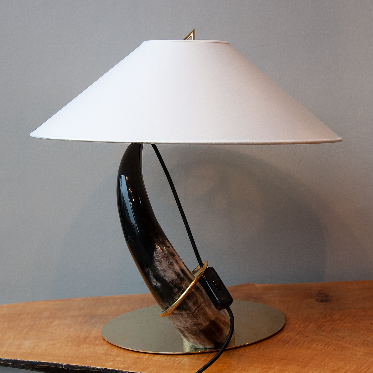 Polished Horn Table Lamp #7255 / Werkstätte Carl Auböck