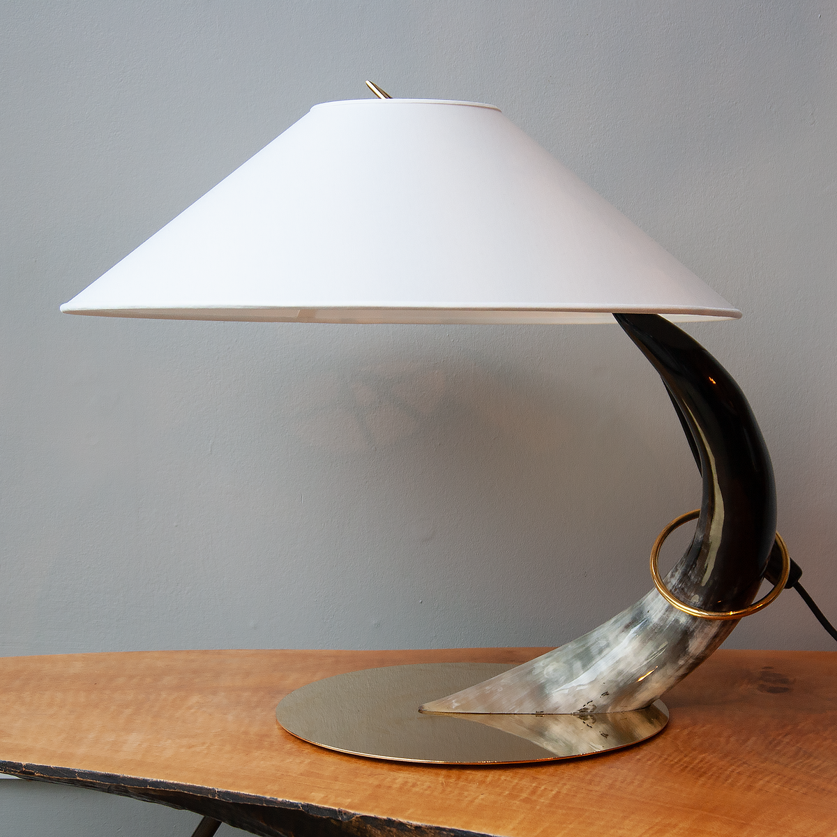 Polished Horn Table Lamp #7255 / Werkstätte Carl Auböck