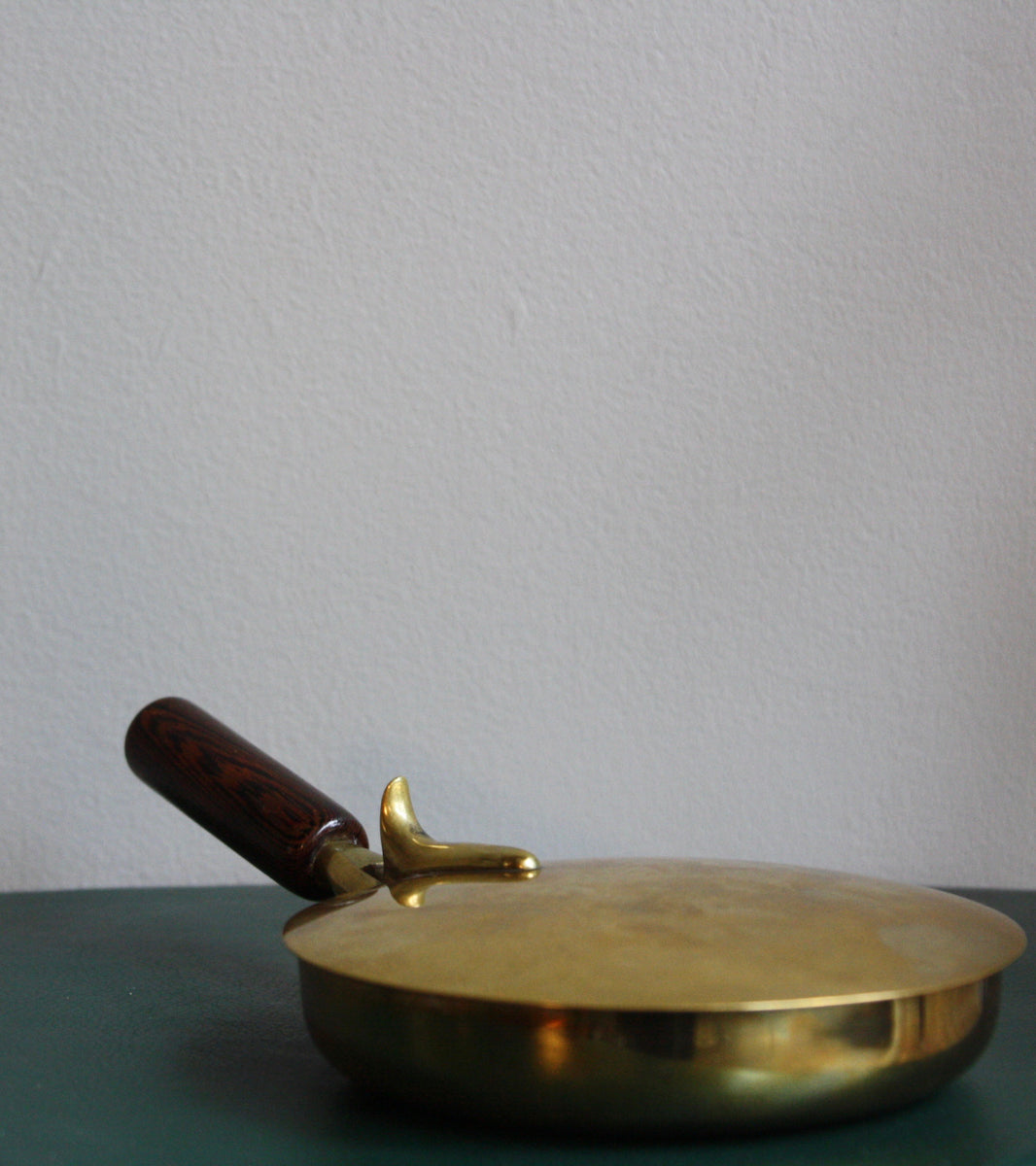 Round Large Lidded Ashtray by Carl Auböck