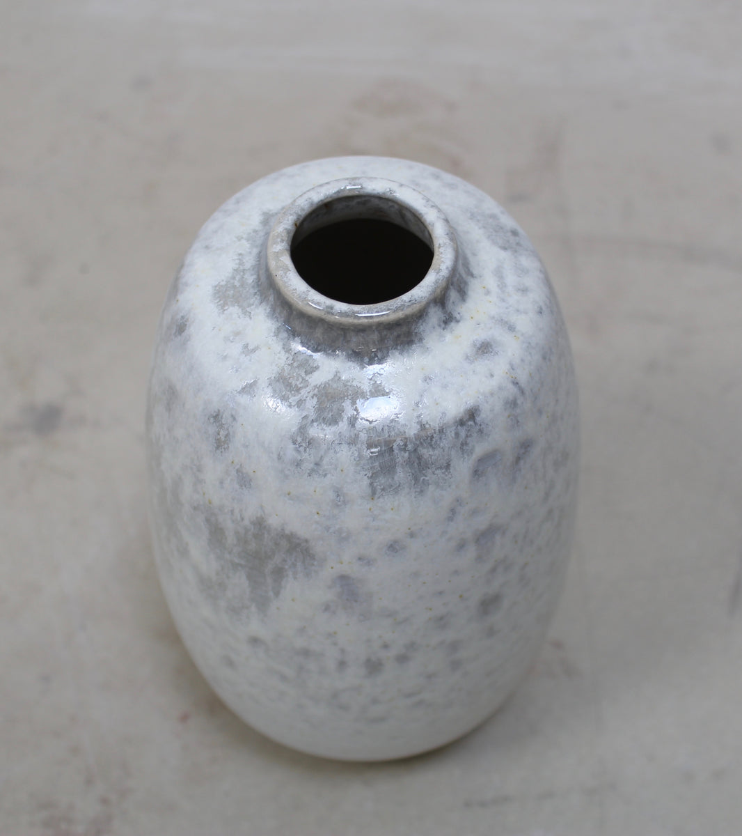 Elongated Gundiga Shape Vase <br> Silver Glaze