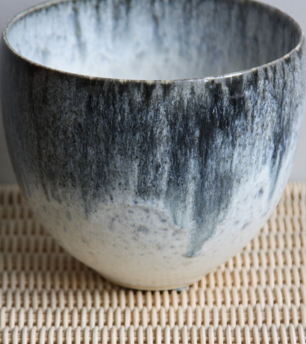Plant Pot Vase <br> Blue & White Glaze