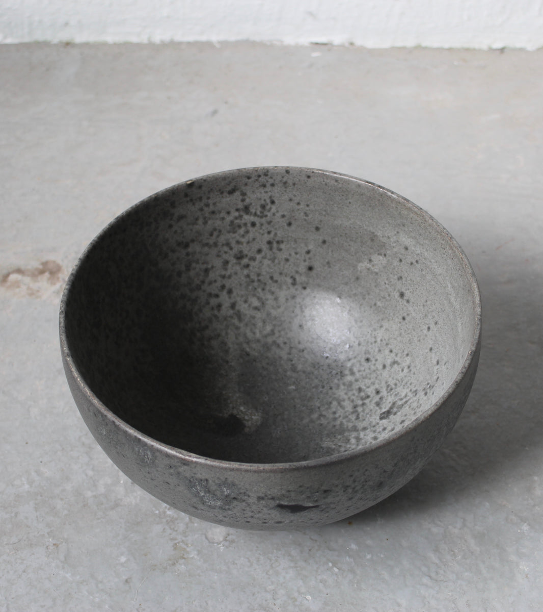 Deep Karahi Shaped Bowl / Grey Glaze