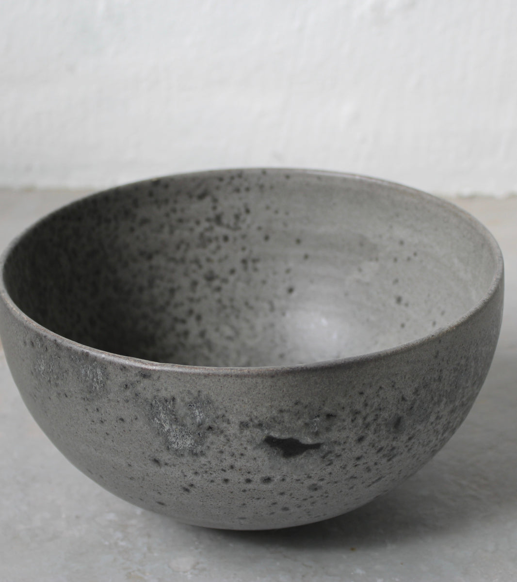 Deep Karahi Shaped Bowl / Grey Glaze