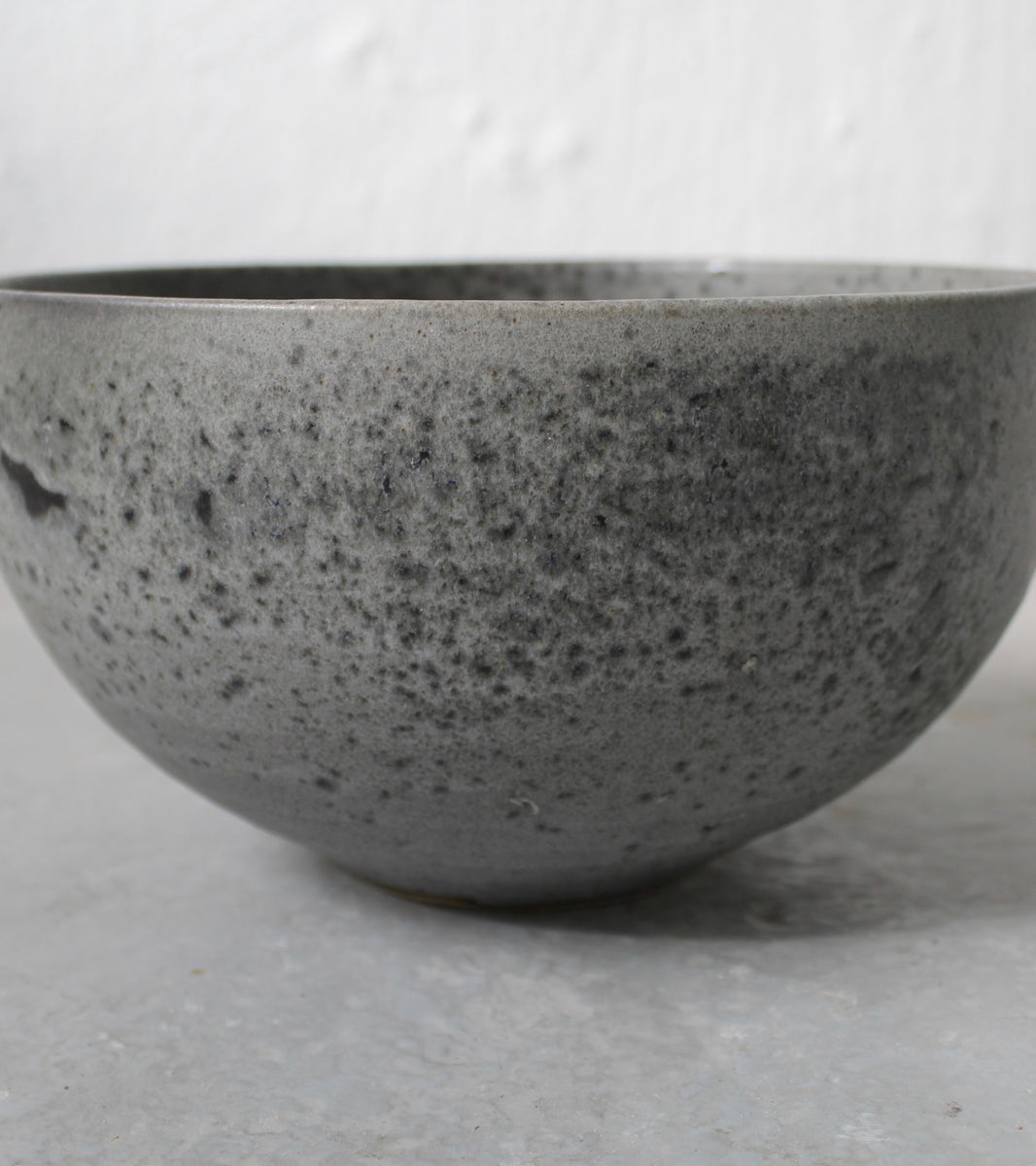 Deep Karahi Shaped Bowl / Grey Glaze