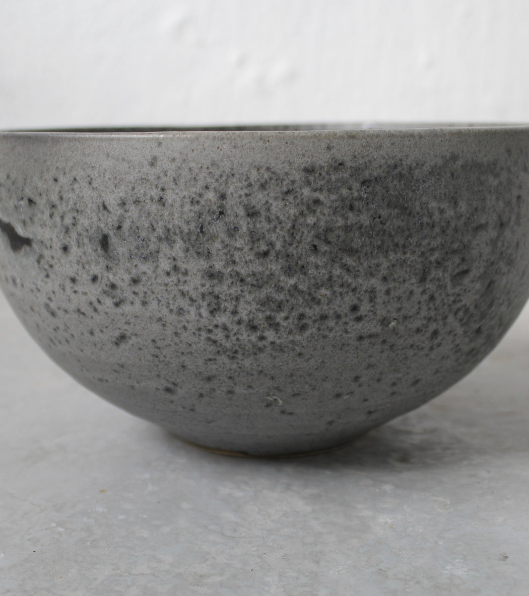 Deep Karahi Shaped Bowl / Grey Glaze