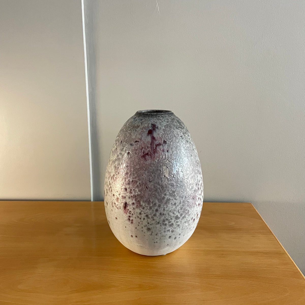 Large flowerbud-shaped Vase, Mauve and pink Glaze.