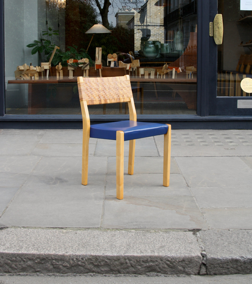 Set of Six Woven Cane #611 Chairs / Alvar Aalto