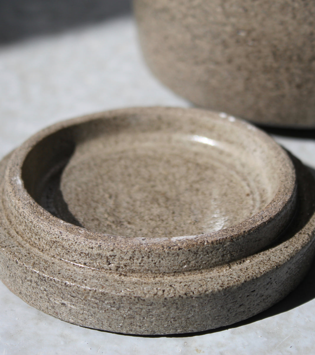 Lidded Jar <br> Chamotte Clay, Clear Glaze