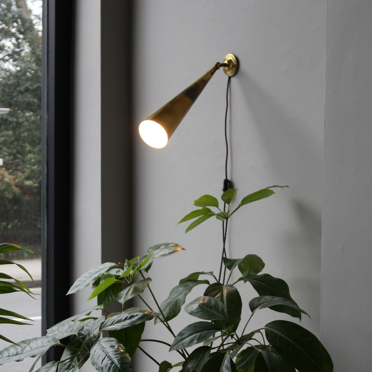 Conical Brass Wall Light / England , Circa 1950