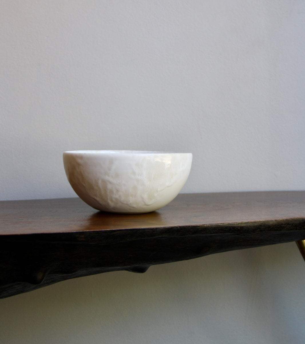 Medium Deep Bowl / Ivory / Shape #10, Glaze I