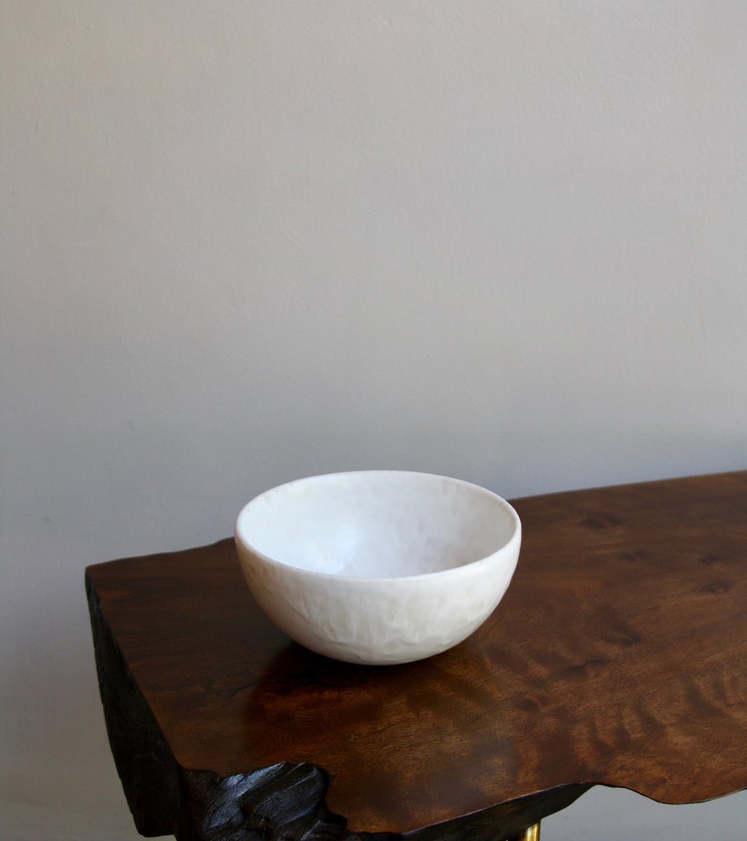 Medium Deep Bowl / Ivory / Shape #10, Glaze I