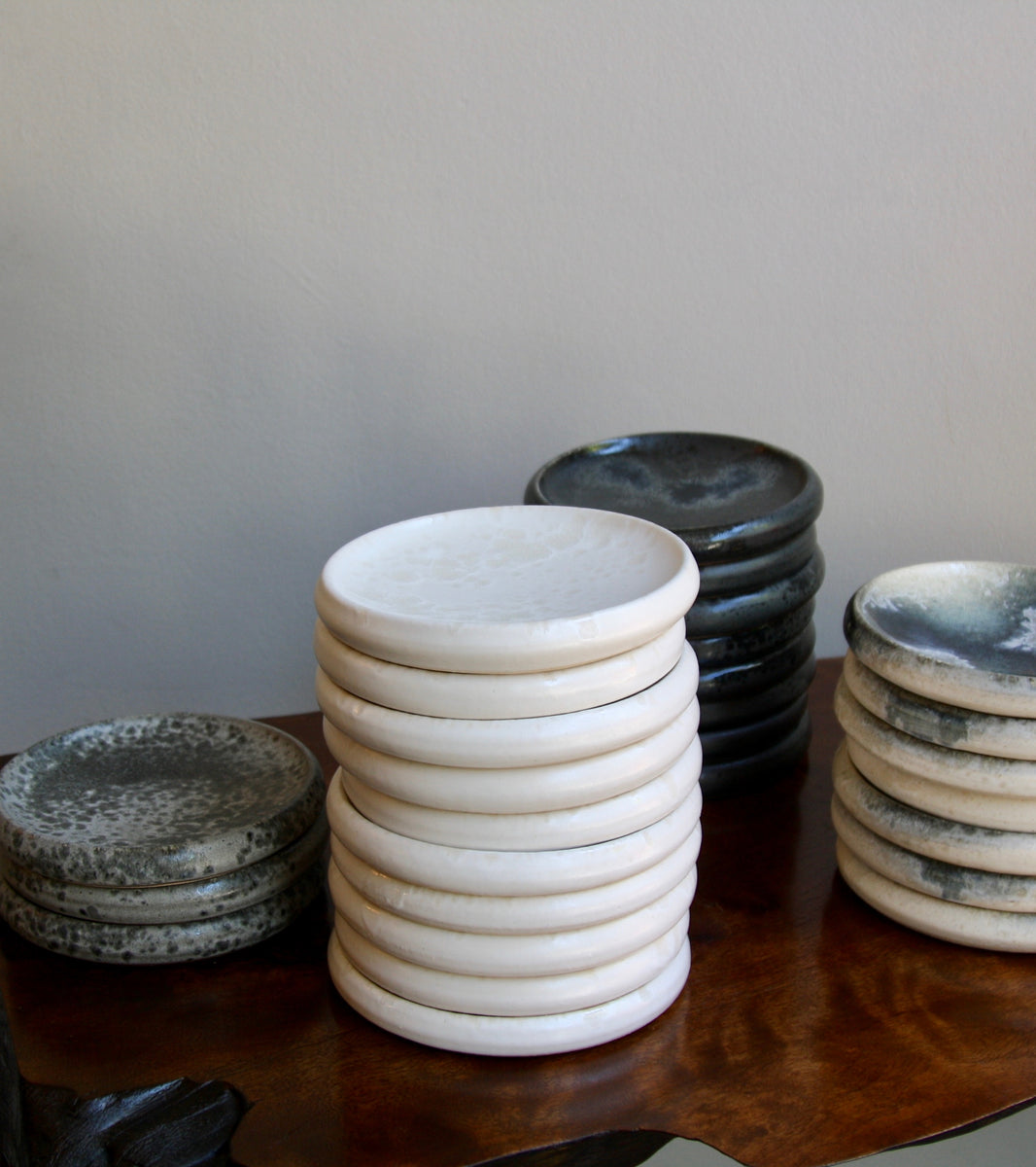 Small Rimmed Plate / Ivory / Shape #2, Glaze I