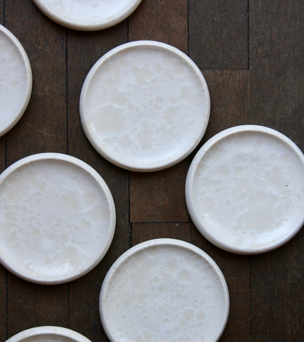 Small Rimmed Plate / Ivory / Shape #2, Glaze I