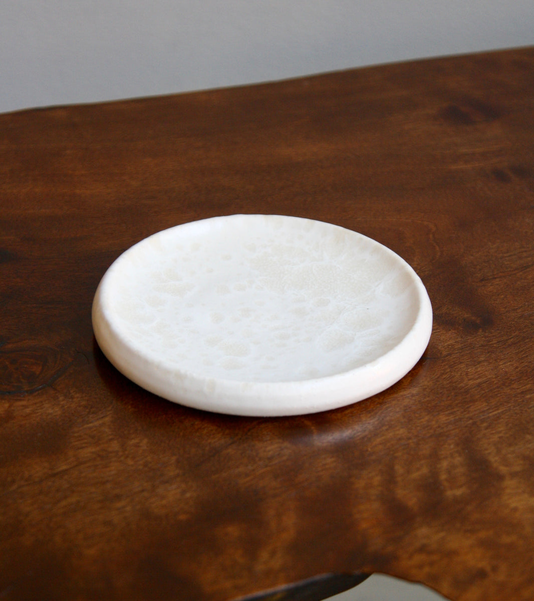Small Rimmed Plate / Ivory / Shape #2, Glaze I