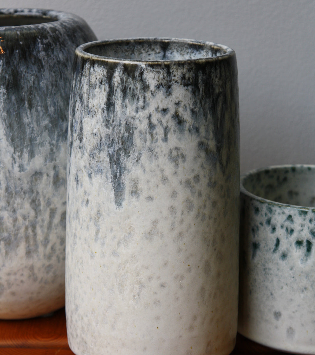 Brush Pot Vase / White & Blue Glaze