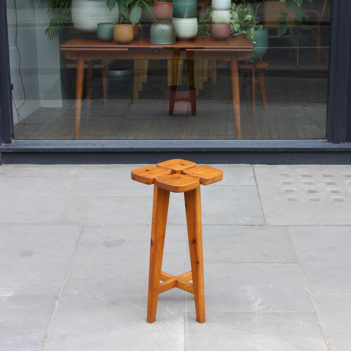 Tall Pine ‘Apila’ Stool or Stand / Rauni Peippo, Finland, 1960