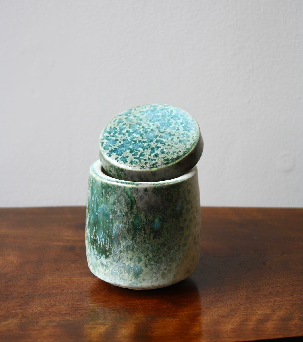Small Lidded Jar / White & green glaze