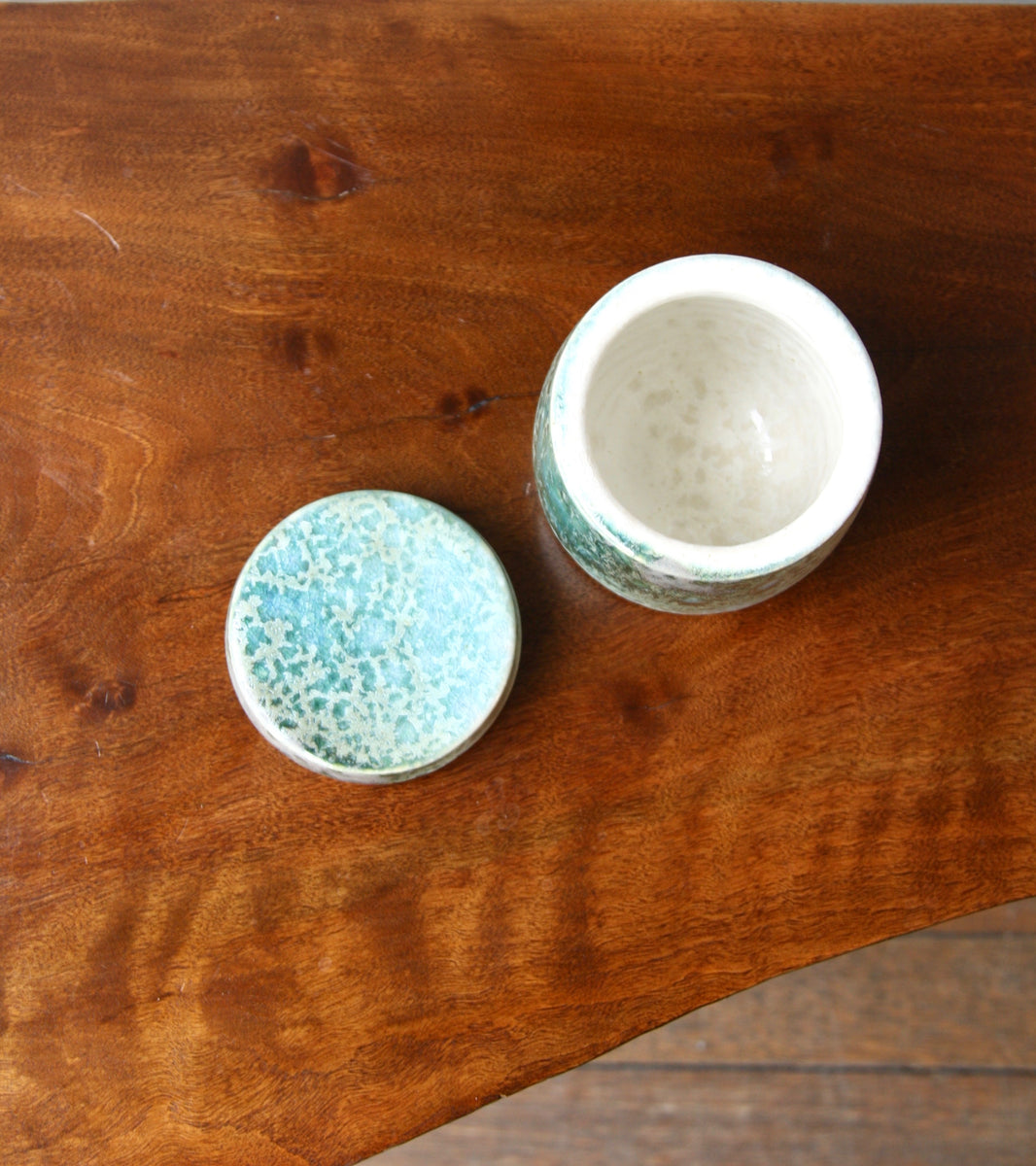 Small Lidded Jar / White & green glaze