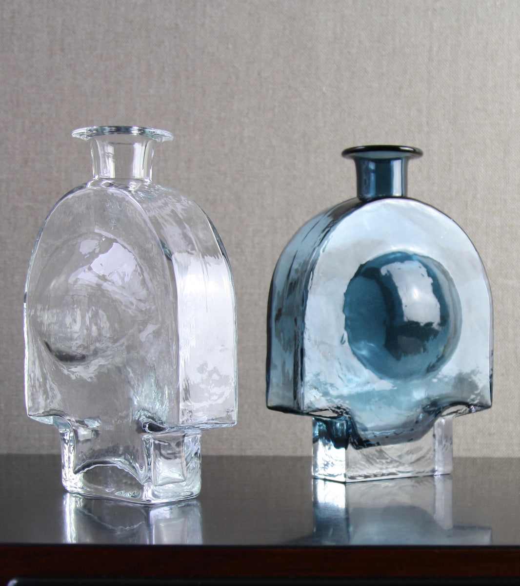 Steel Blue Model 1717 "Kyynel" (Tear) Bottle Vase / Nanny Still, 1973