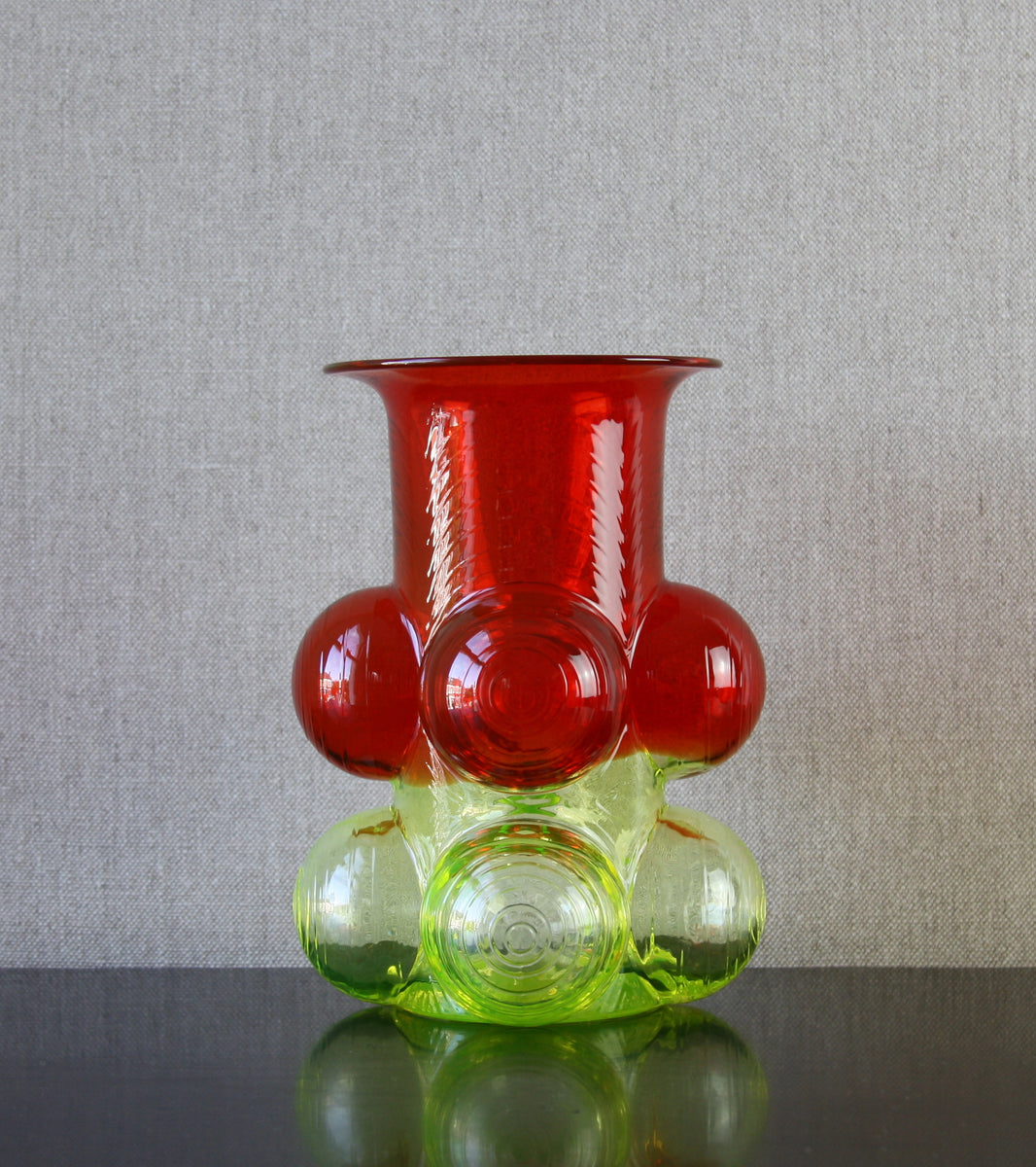 Ruby Red & Uranium Model 1301 "Pajazzo" Vase by Nanny Still for Riihimäki, 1970