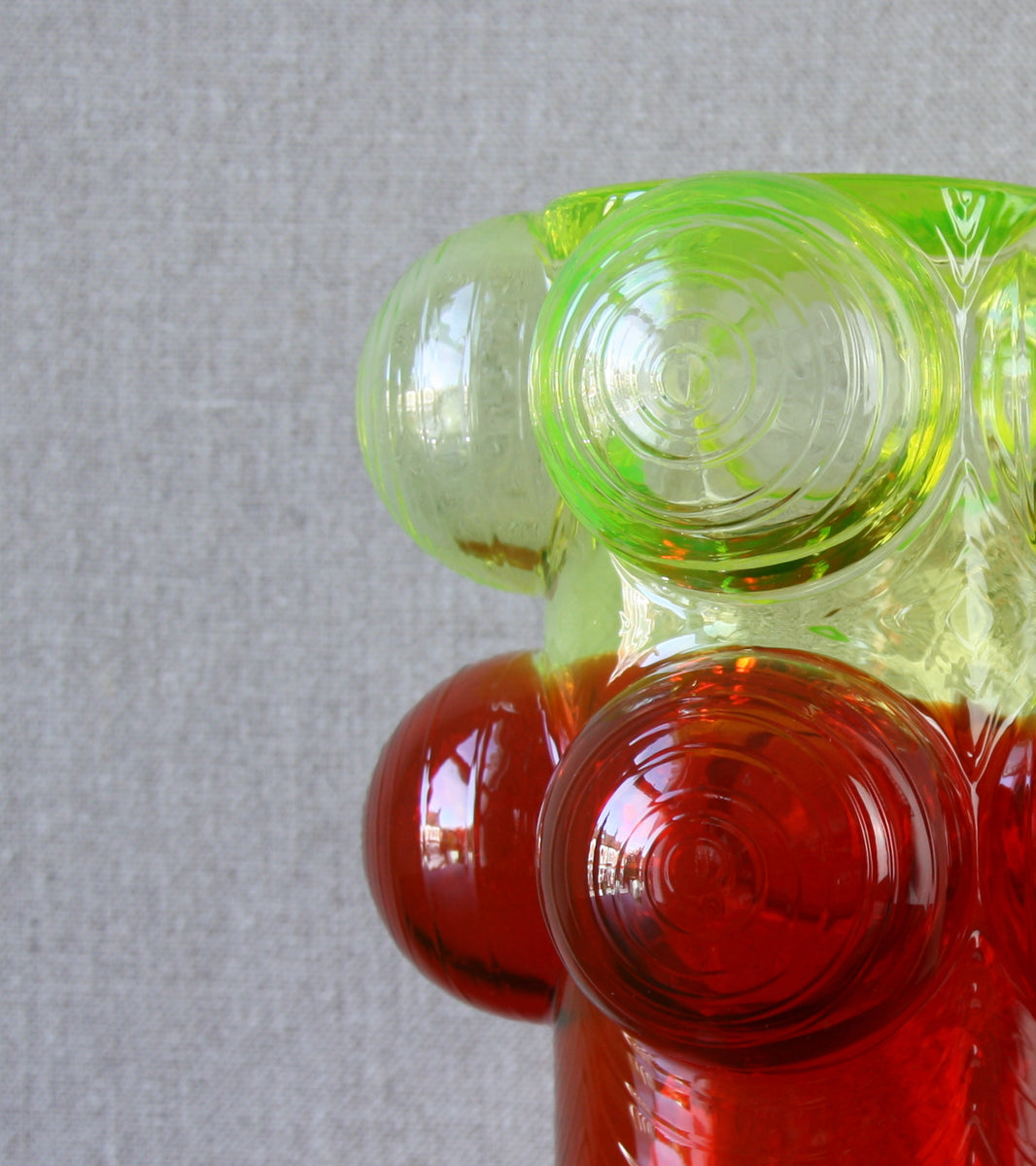 Ruby Red & Uranium Model 1301 "Pajazzo" Vase / Nanny Still, 1970