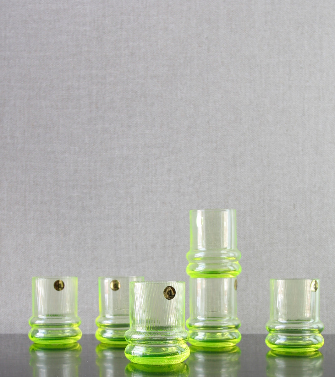 Uranium "Sulttaani" (Sultan) Decanter & 6 Glasses [Model 1774 & 1627] / Nanny Still, 1967